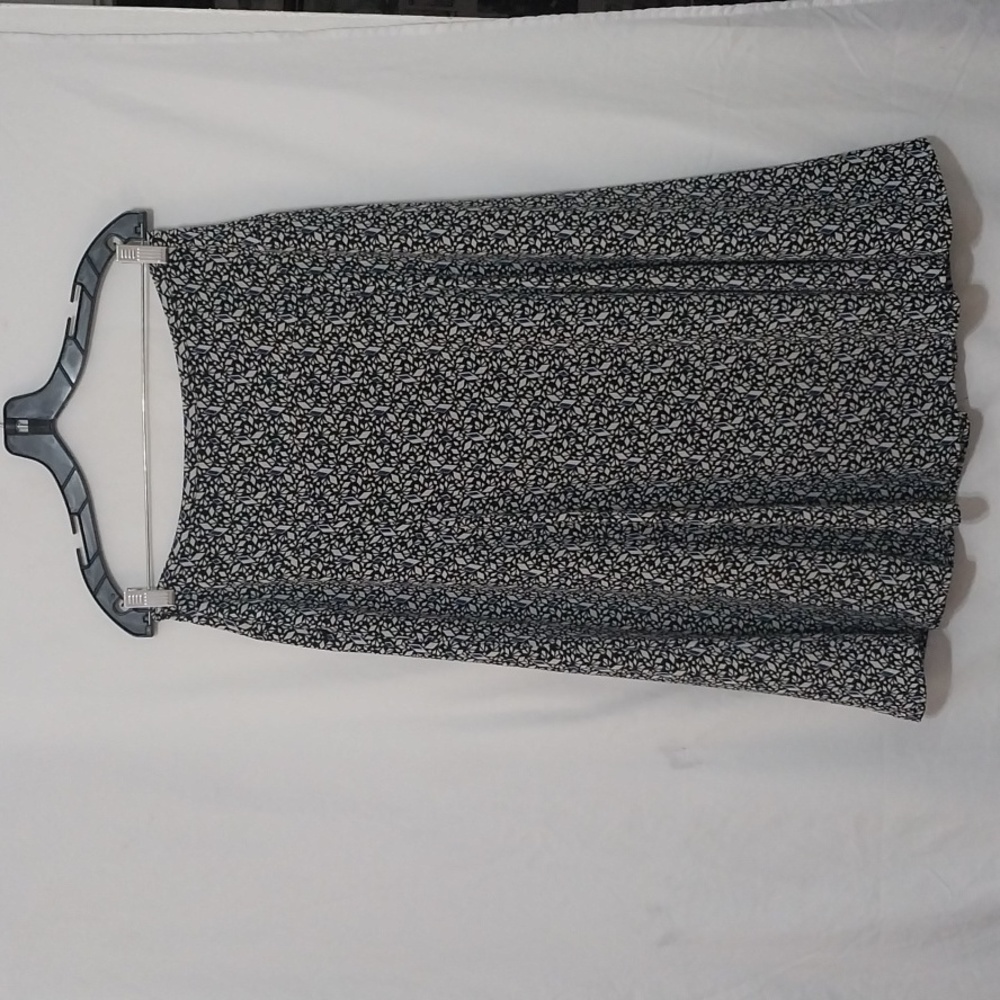 JONES WEAR FLARE SKIRT size 10P